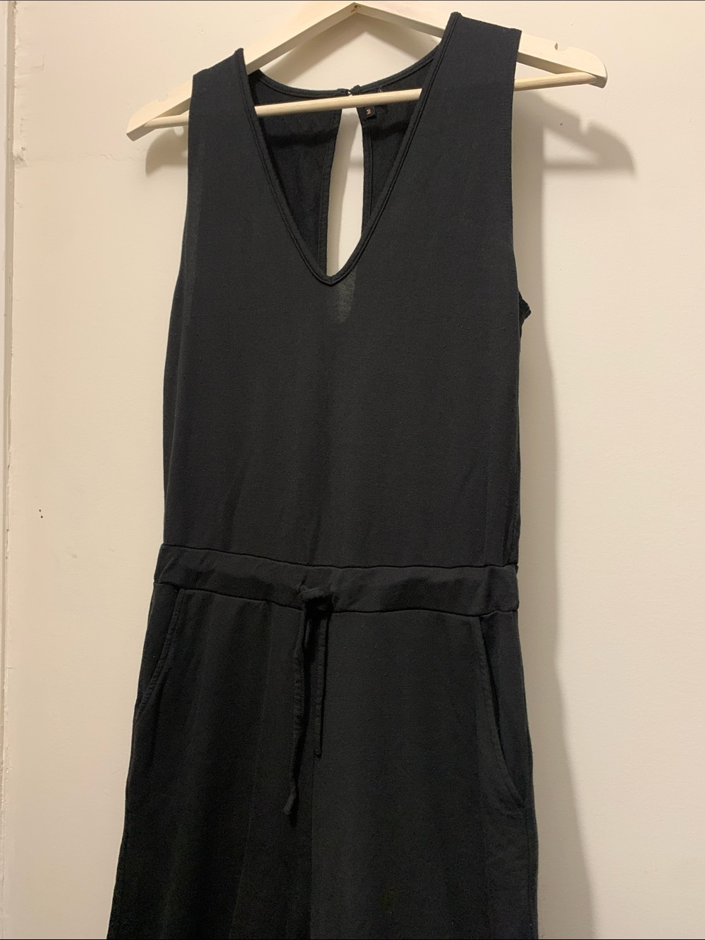 Quince French Terry Jumpsuit
Medium
Great condition - almost brand new